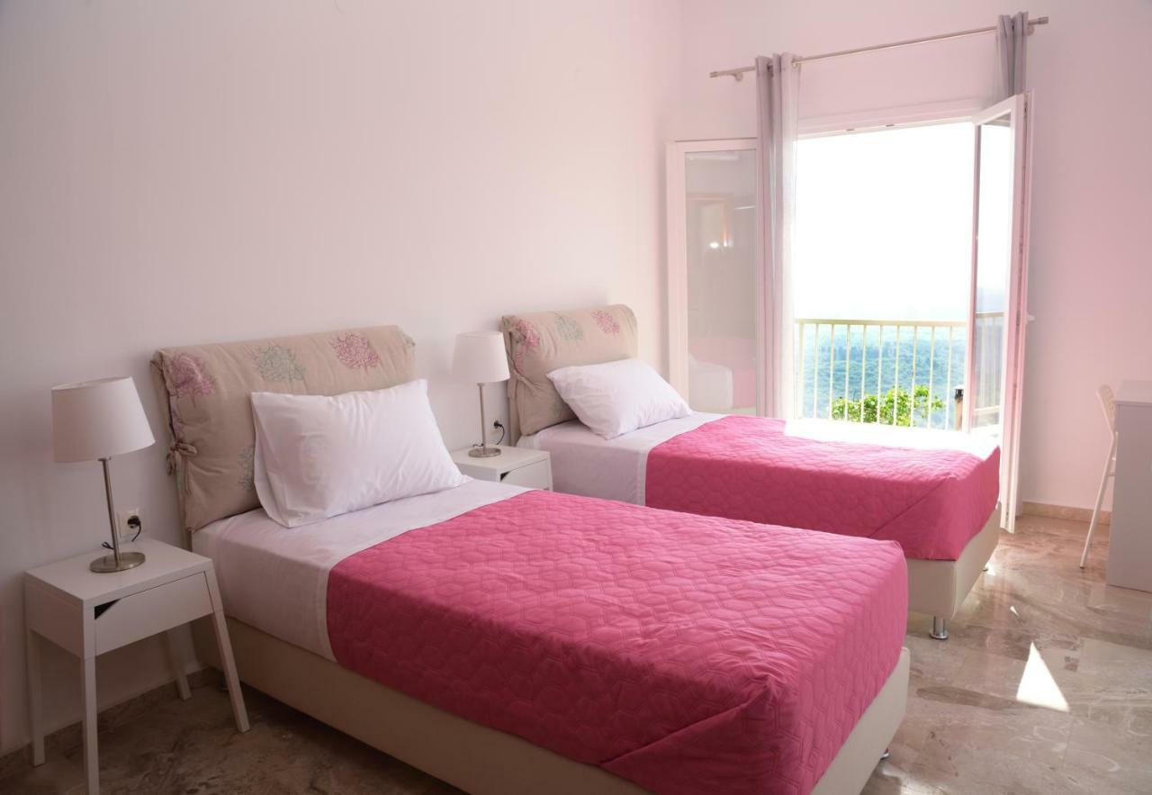Appartement Kontis Apts à Pelekas Extérieur photo